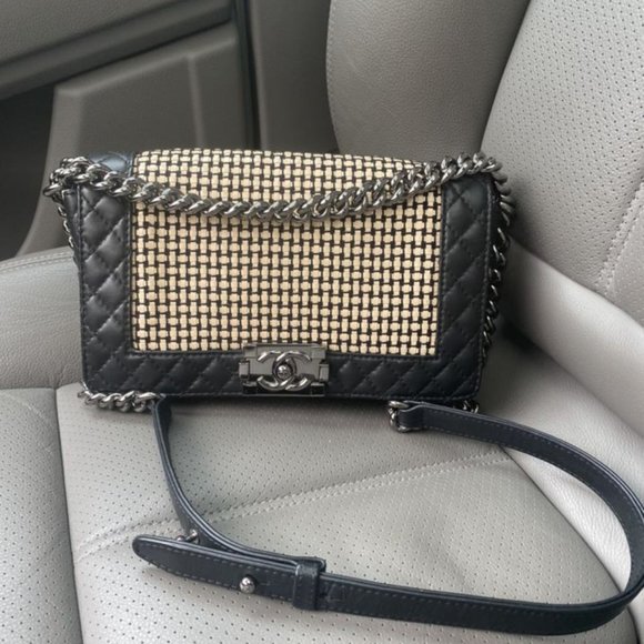Chanel Boy Medium bag - Picture 1 of 10